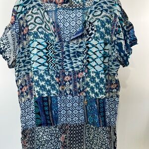 Blue Sky Geometric Floral Top